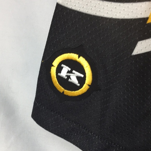 Vintage Made in Canada Boston Bruins The Pooh Bear Youth Hockey Jersey Size L/XL - Picture 11 of 16